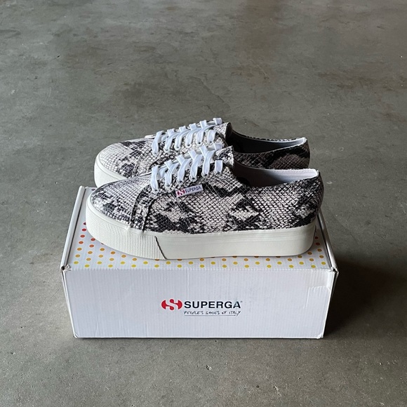 Superga 2790 Snakeskin Pattern Platform Italian Luxury Sneakers/Shoes 10 Womens - Picture 2 of 6